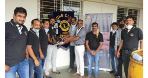 Food-donation-held-by-Lions-Club-Bibvewadi-at-Apna-Ghar-Senior-Citizens-home1
