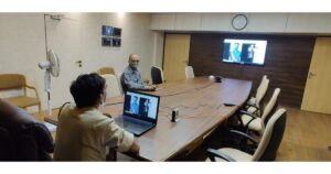 Amitabh-Gupta-boosts-morale-of-Covid19-warriors-in-the-police-force2