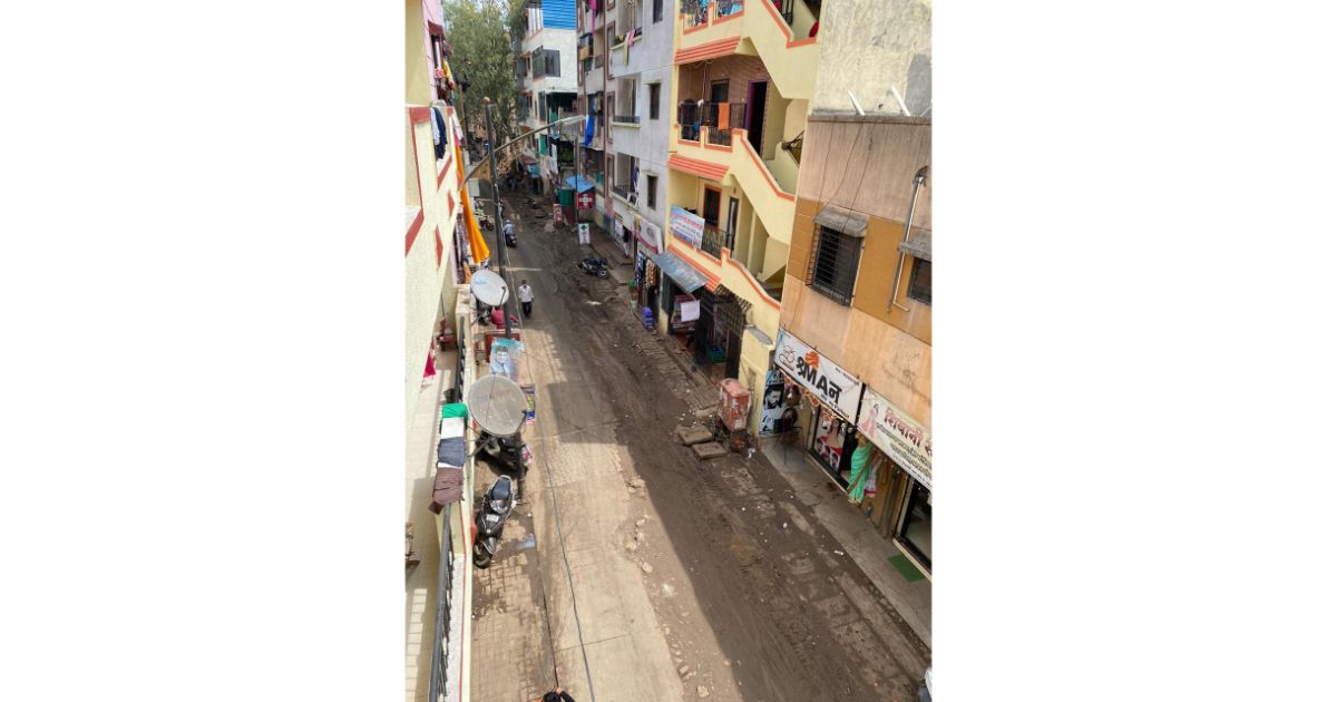 Incomplete-road-work-causes-inconvenience-to-Shivneri-Nagar-residents2