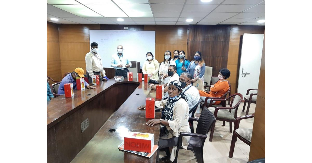 Womensclubkharadi-goft-a-smile-initiative1