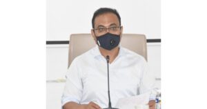 Ensure-adequate-stock-and-supply-of-oxygen-in-the-district-informs-Pune-Collector1