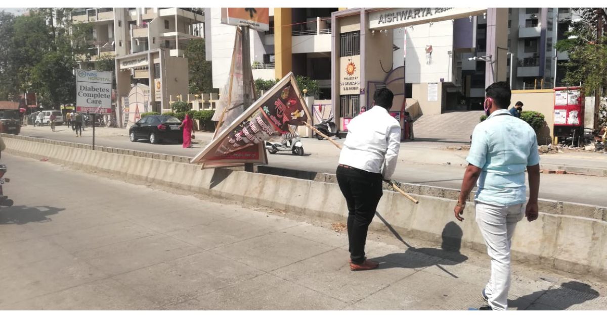 Hoardings-from-Wakad-removed-after-Pune-Pulse-reports-about-them-posing-risk-1