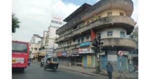 Shops-food-stalls-and-hotels-face-huge-losses-due-to-Pune-bandh-1