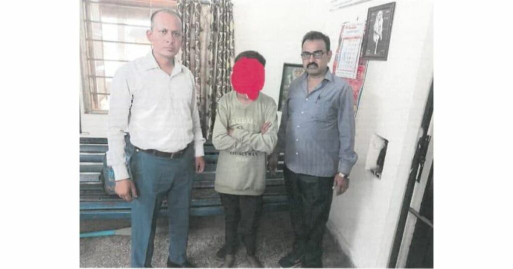 Railways-provide-immediate-medical-attention-to-boy-injured-in-stone-pelted-on-train