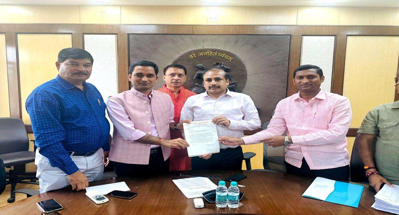 Start-construction-work-of-Kharadi-and-Vishrantwadi-flyovers-demands-Jagdish-Mulik