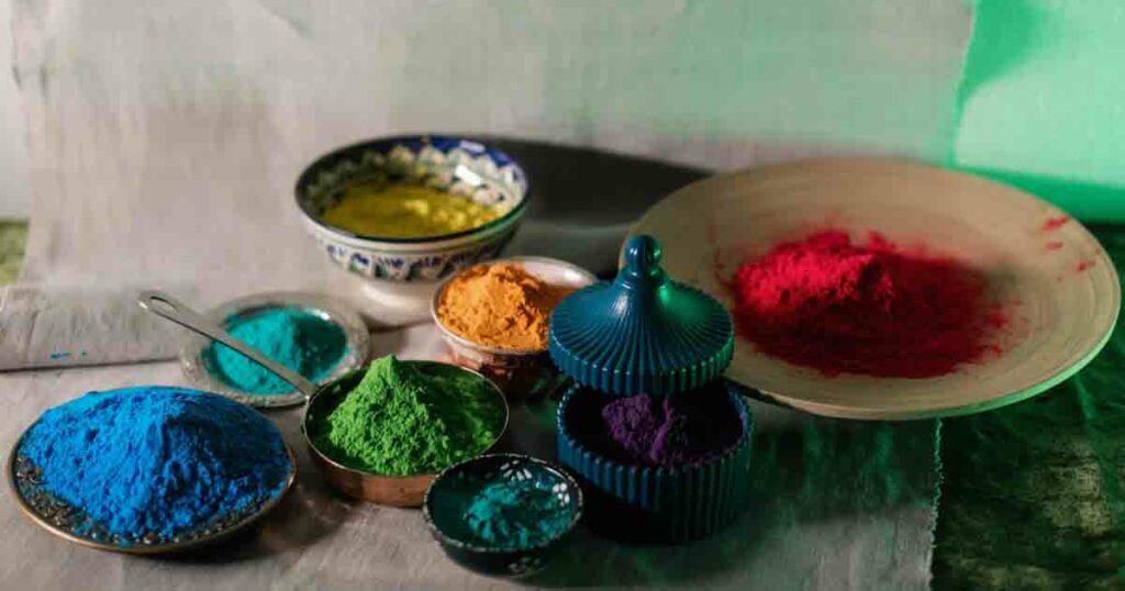 Celebrate-Holi-with-organic-colours2