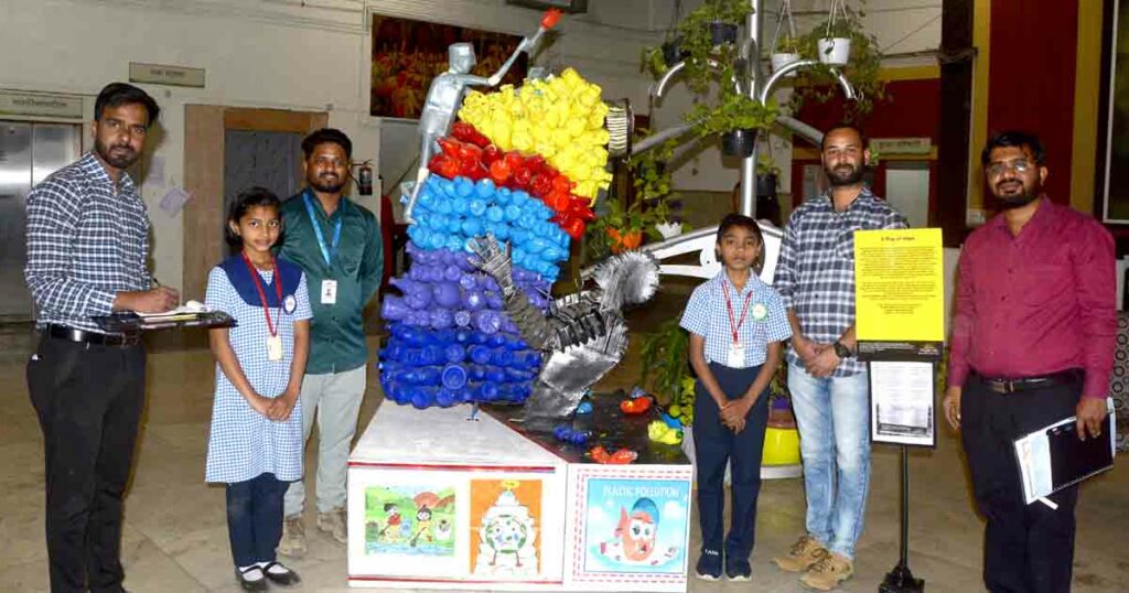Two school children from Bopkhel English medium school urge to reduce use of plastic 1