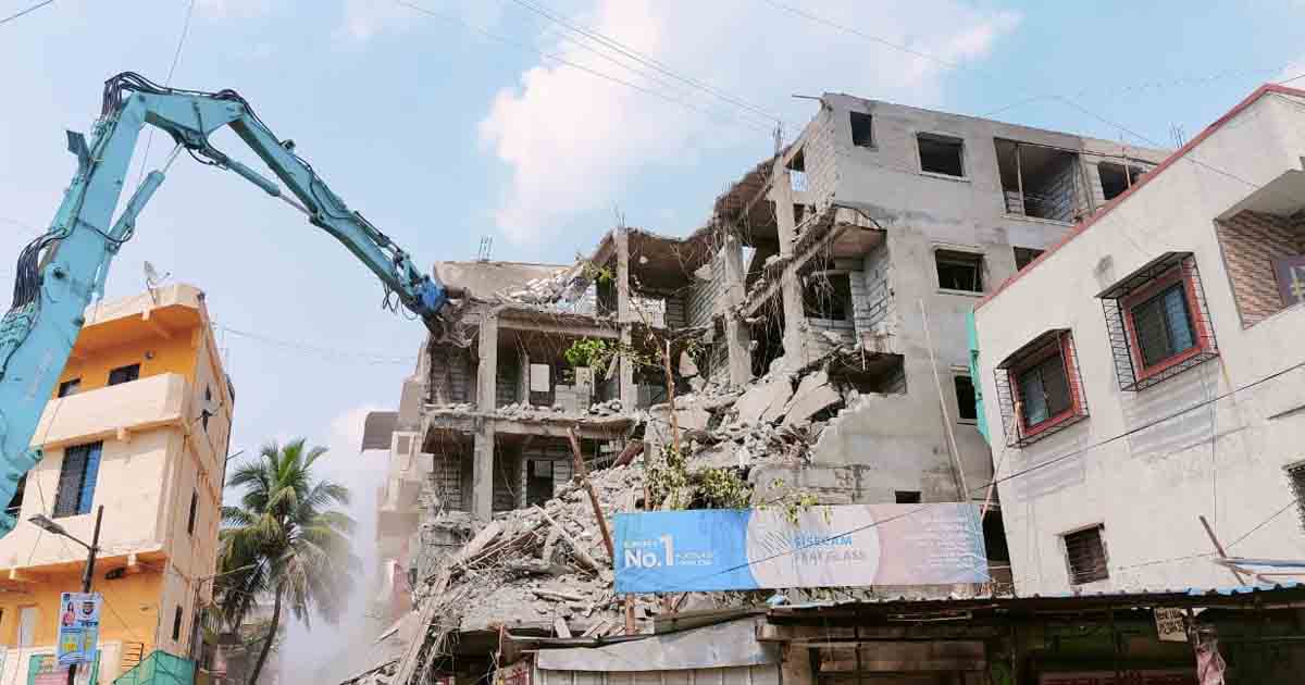 Unauthorized construction at survey 38 and 41 demolished in Kharadi by PMC1