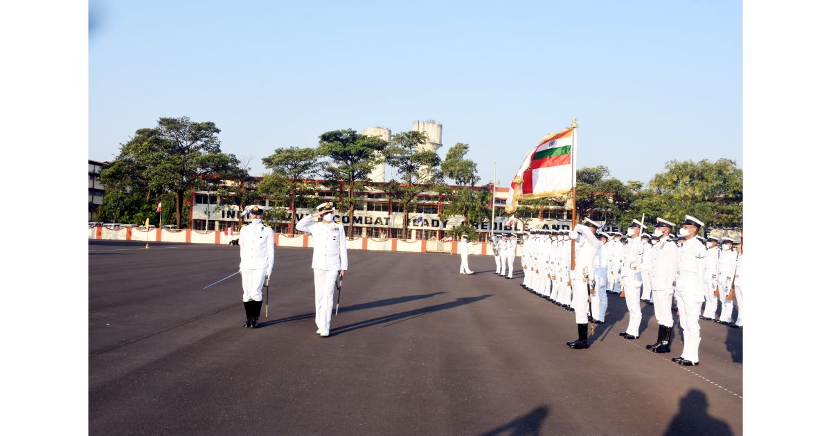 59-officers-graduated-from-Marine-Engineering-Specialisation-Course-MESC-from-INS-Shivaji