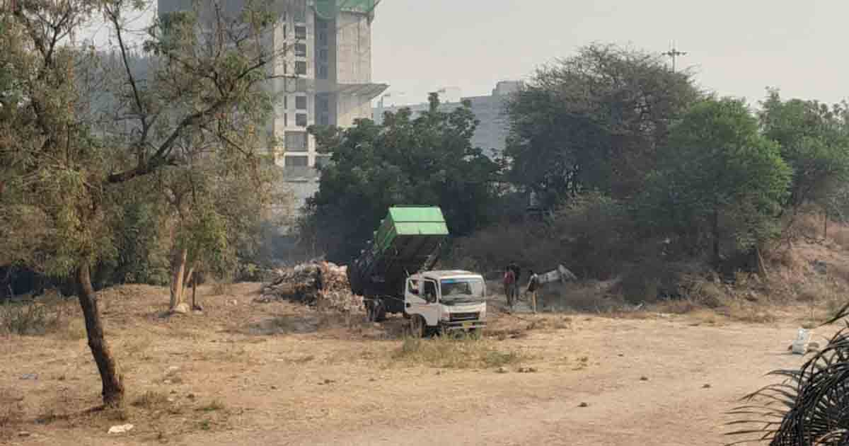 Balewadi residents complain about toxic fumes emitting from burning dry waste in open spaces by PMC1