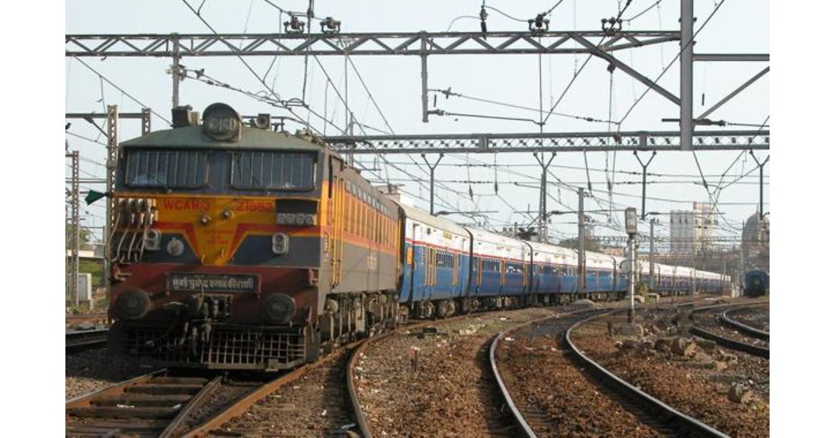 Deccan-Queen-Completes-92-years1
