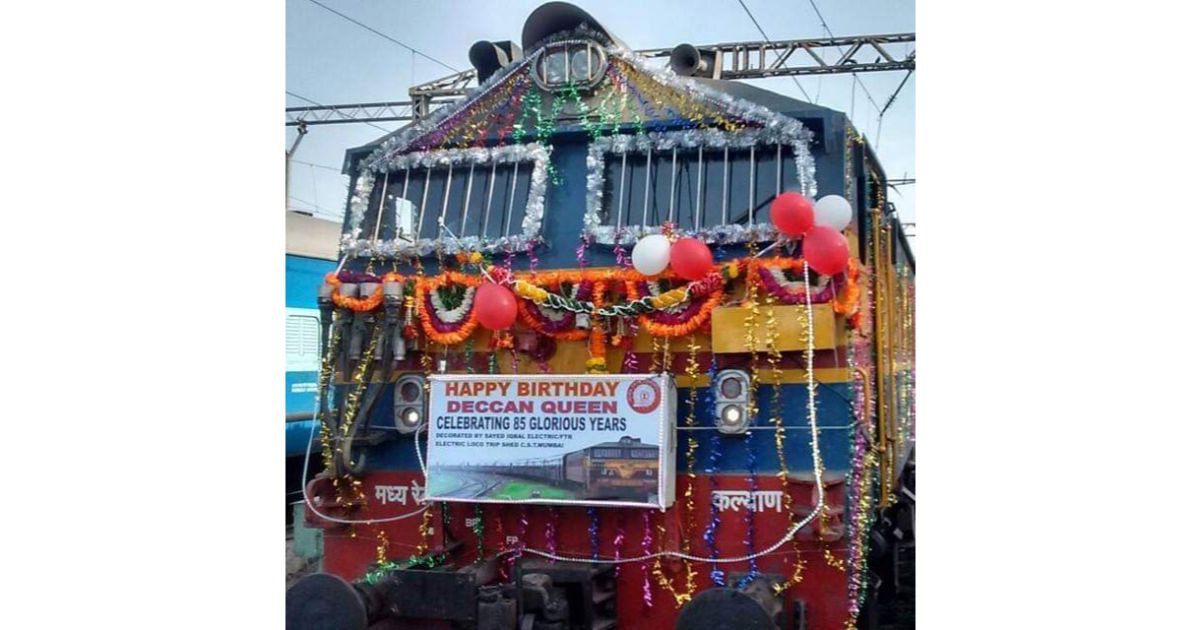 Deccan-Queen-celebrates-92nd-birthday-sans-commuters2