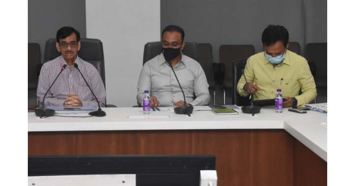 Focus-turns-on-Maharashtra-State-Public-Service-Rights-Act