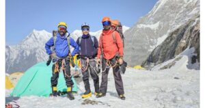 Four-Pune-based-mountaineers-summit-Mt.-Annapurna-1-2