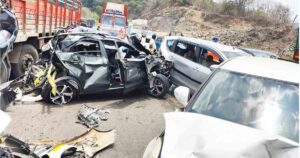 Four injured as 8 vehicles rammed into each other at Khopoli