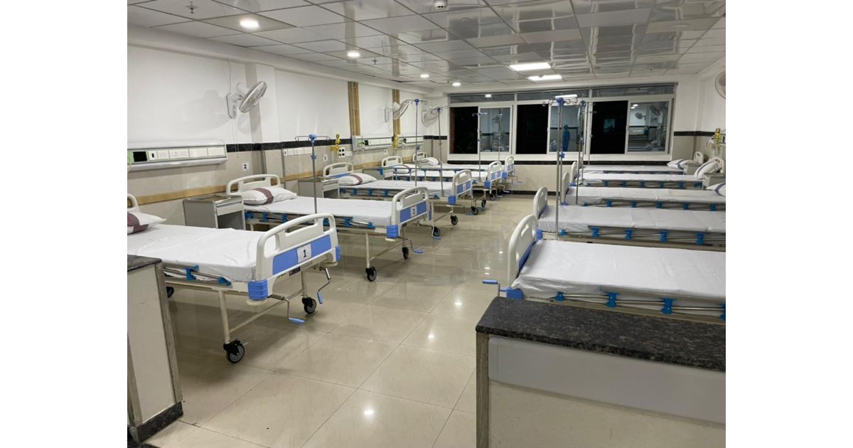 MLA-Madhuri-Misal-gives-Rs-20-lakh-to-buy-ventilators-urges-PMC-to-start-oxygen-supply-to-ESIC-hospital-in-Bibvewadi2