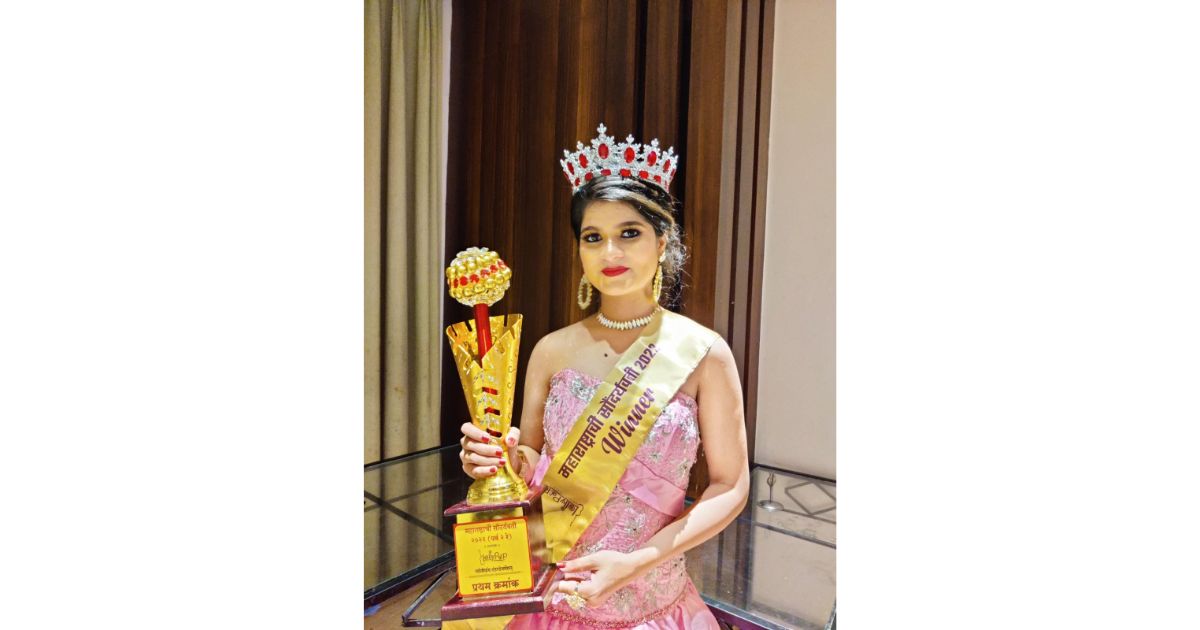 Nakshatra-Gokule-wins-title-of-Maharashtrachi-Soundaryavati-2022