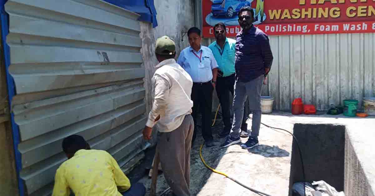 PCMC disconnects 9 unauthorized water connections taken by washing centers