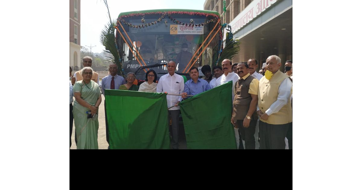 PMPML-begins-its-bus-service-from-Deccan-to-Symbiosis-University-Hospital-in-Lavale