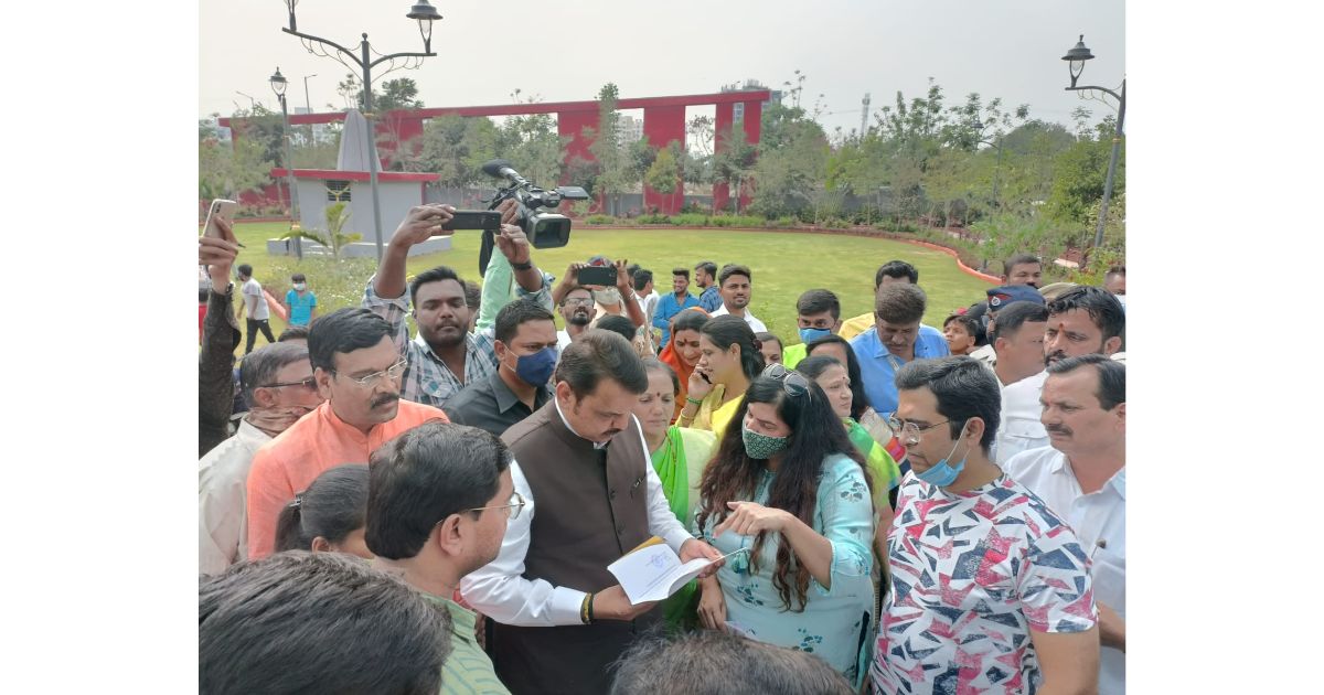 Pcchsf-meets-ex-CM-fadanvis