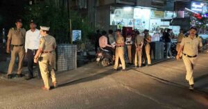 Pimpri-Chinchwad Police tighten naka bandi, thoroughly check motorists1