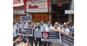 Pimpri-Merchant-Federation-holds-protest-rally-against-lockdown