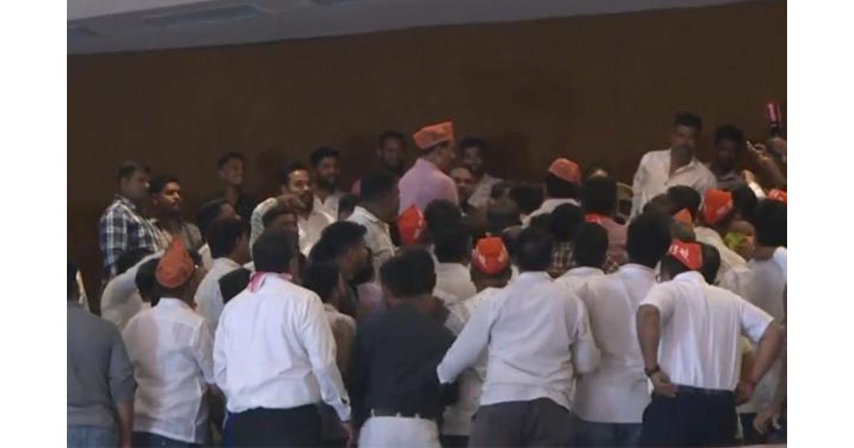 Protests-mark-Smriti-Irani’s-Pune-trip