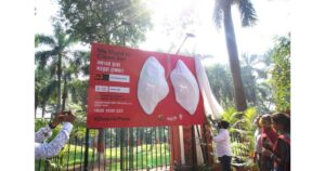 Replica-of-lungs-installed-outside-Sambhaji-Udyan-on-Jangli-Maharaj-road-1