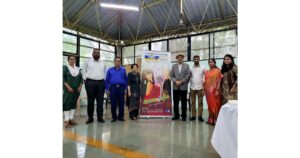 Rotary-Club-of-Pune-Amanora-entertains-senior-citizens-with-live-music-2