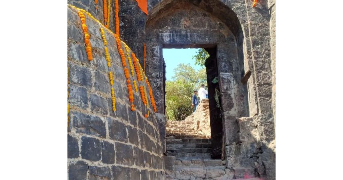Tourists-places-to-remain-open-informs-Pune-Collector-532x460