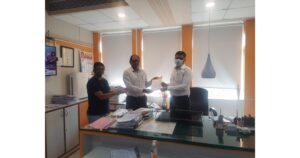 Vedanta-residents-meet-Commissioner-over-incomplete-road-work-issue
