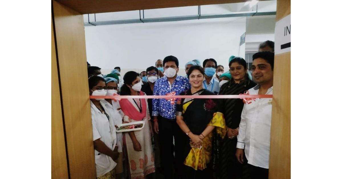 YCM-Kickstarts-COVID-vaccination-YCM-dean-becomes-the-first-person-to-get-vaccinated-in-the-hospital-1024x768