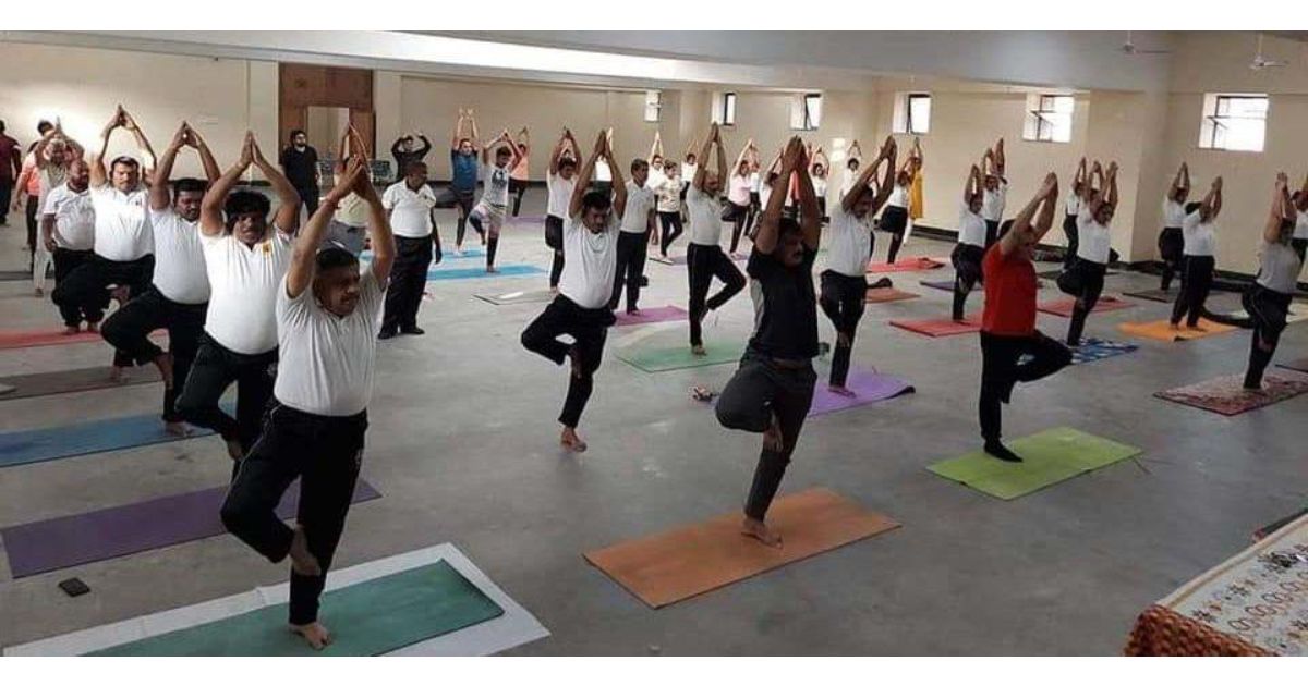 Yoga-day-celebrated-in-Wanowrie-2-960x460