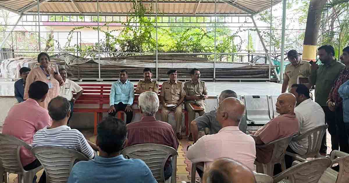 Kalyani Nagar residents hold meeting with traffic officials for speedy resolution of traffic issues2
