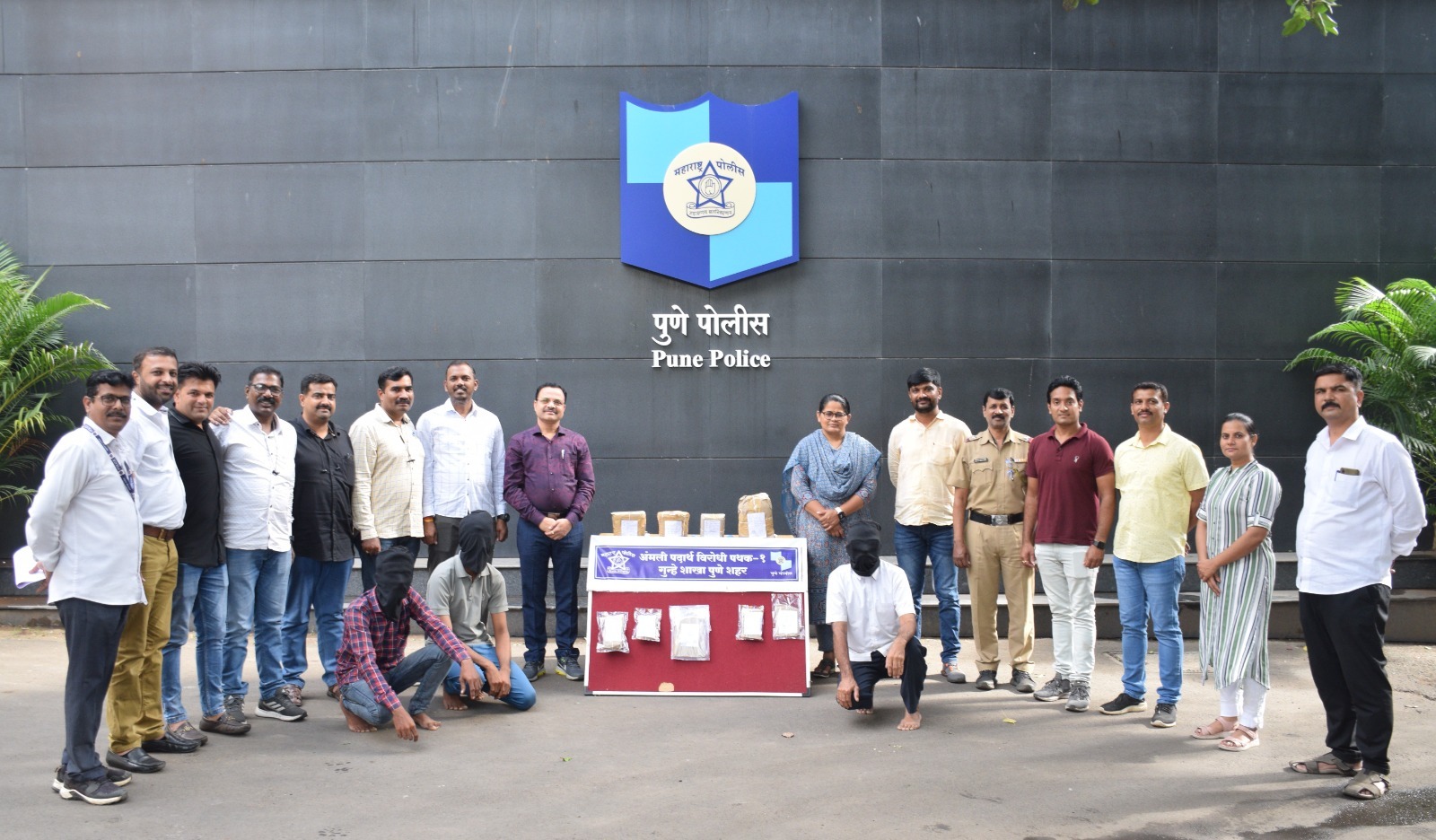 Anti Narcotics Cell of Pune seized opium worth Rs 1.16 crores from three people in Kondhwa