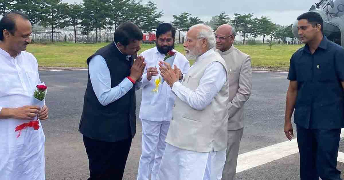 PM Narendra Modi Arrives in Pune-low