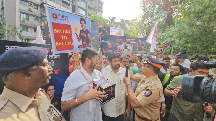 Pune Pulse Online Gaming Protest Against Sachin Tendulkar