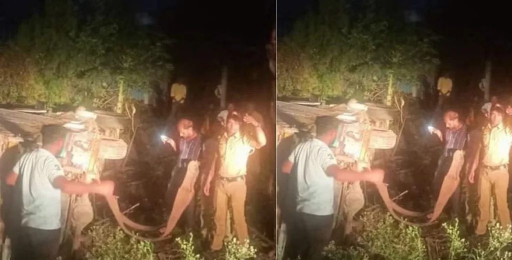 Major accident : Speeding pick-up truck collides with two-wheeler on Ahmednagar-Kalyan Highway;