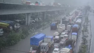 Pune Pulse Pune Weather Update : Heavy rainfall lashes city on Saturday causing traffic jams