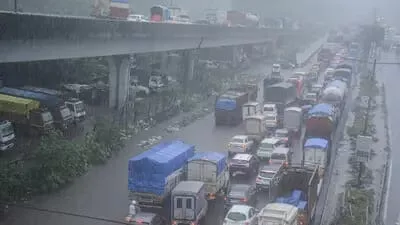 Pune Pulse Pune Weather Update : Heavy rainfall lashes city on Saturday causing traffic jams