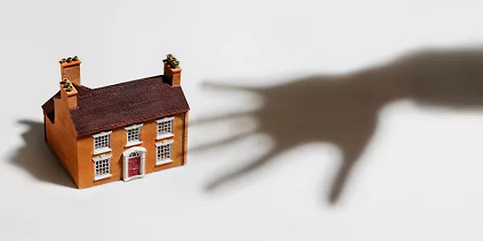Mumbai woman arrested for selling Rs 100-crore property illegally