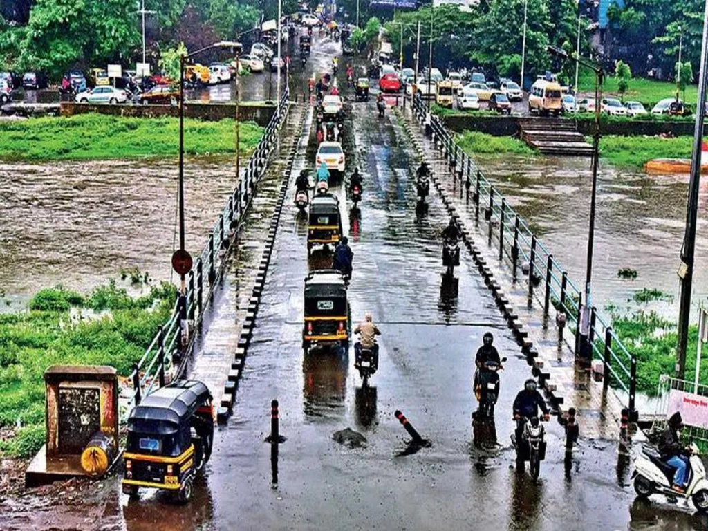 Pune Traffic Police announces diversion on Bhide Bridge ahead of PMC’s storm water pipeline work