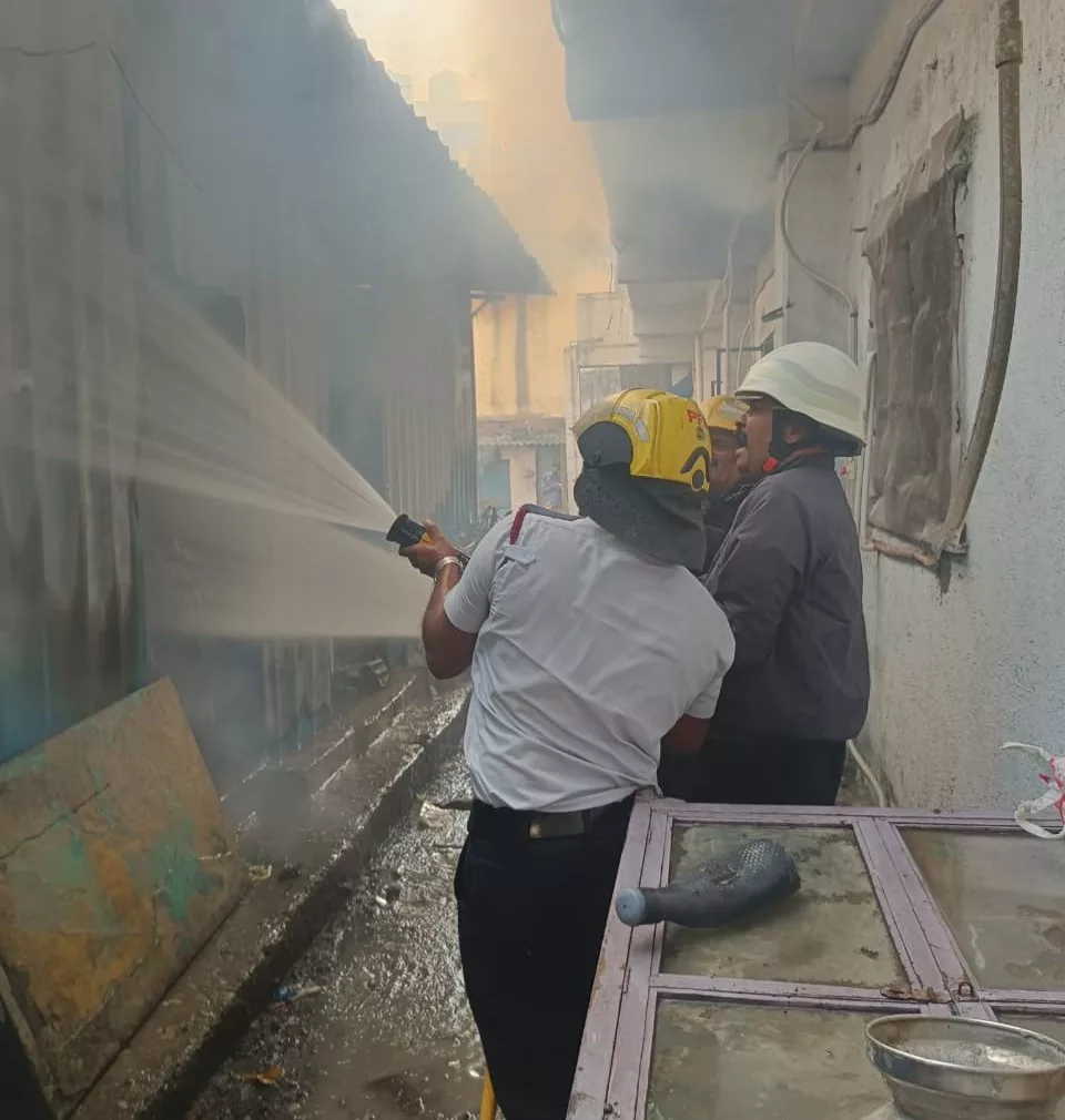 Fire breaks out at hardware warehouse in Kharadi, no casualties reported