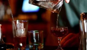 Maharashtra government raises VAT by 5 percent on liquor served in hotels, bars