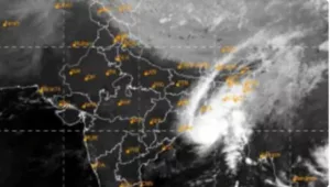 Pune Pulse Heavy Rainfall Alert: Cyclone 'Hamoon' Gathers Strength, Multiple States on High Alert