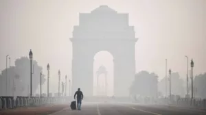 Air Pollution : Schools in Delhi to prepone winter break