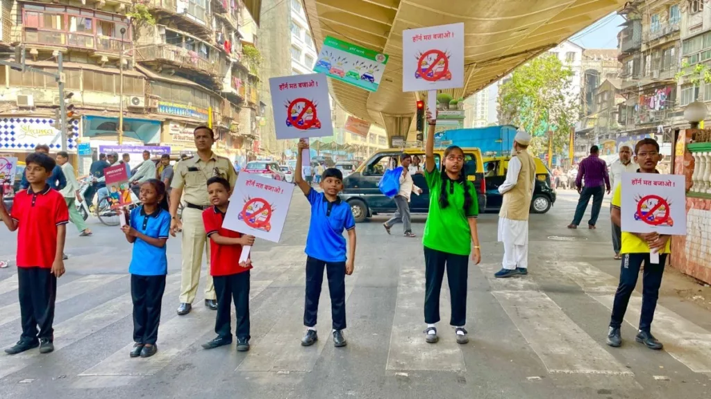 Children participate to create impact in Mumbai Police's 'No Honking' Awareness Drive