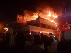 Pune Fire Incident : Fire Breaks out at Modern Dairy In Camp