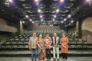 Pune : Experimental Theatre to Get New Dimensions in The Form of Shreeram Lagoo Ranga – Avakash