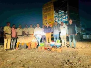 Pune Bengaluru Highway : State Excise Dept seizes illegal liquor worth Rs 1 crore from container near Khed Shivapur toll plaza
